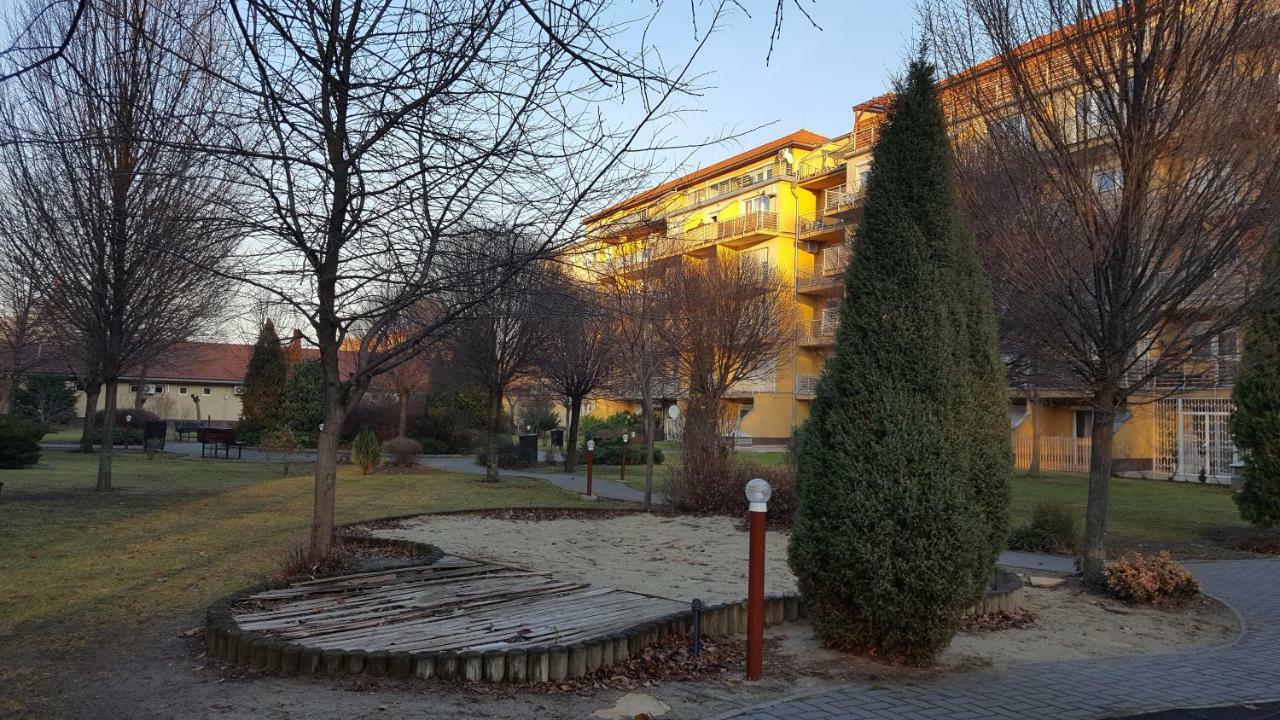 Liget Apartment, Terrace, Free Parking, Ac Budapest Extérieur photo